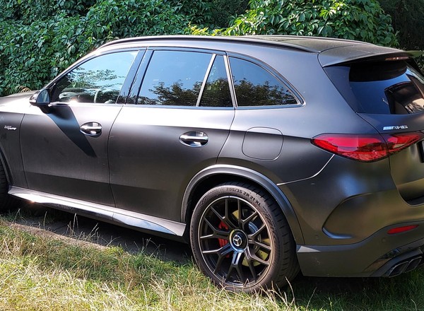 Jeździłem Mercedesem-AMG GLC 63 S E Performance z najmocniejszym na świecie 2-litrowym silnikiem