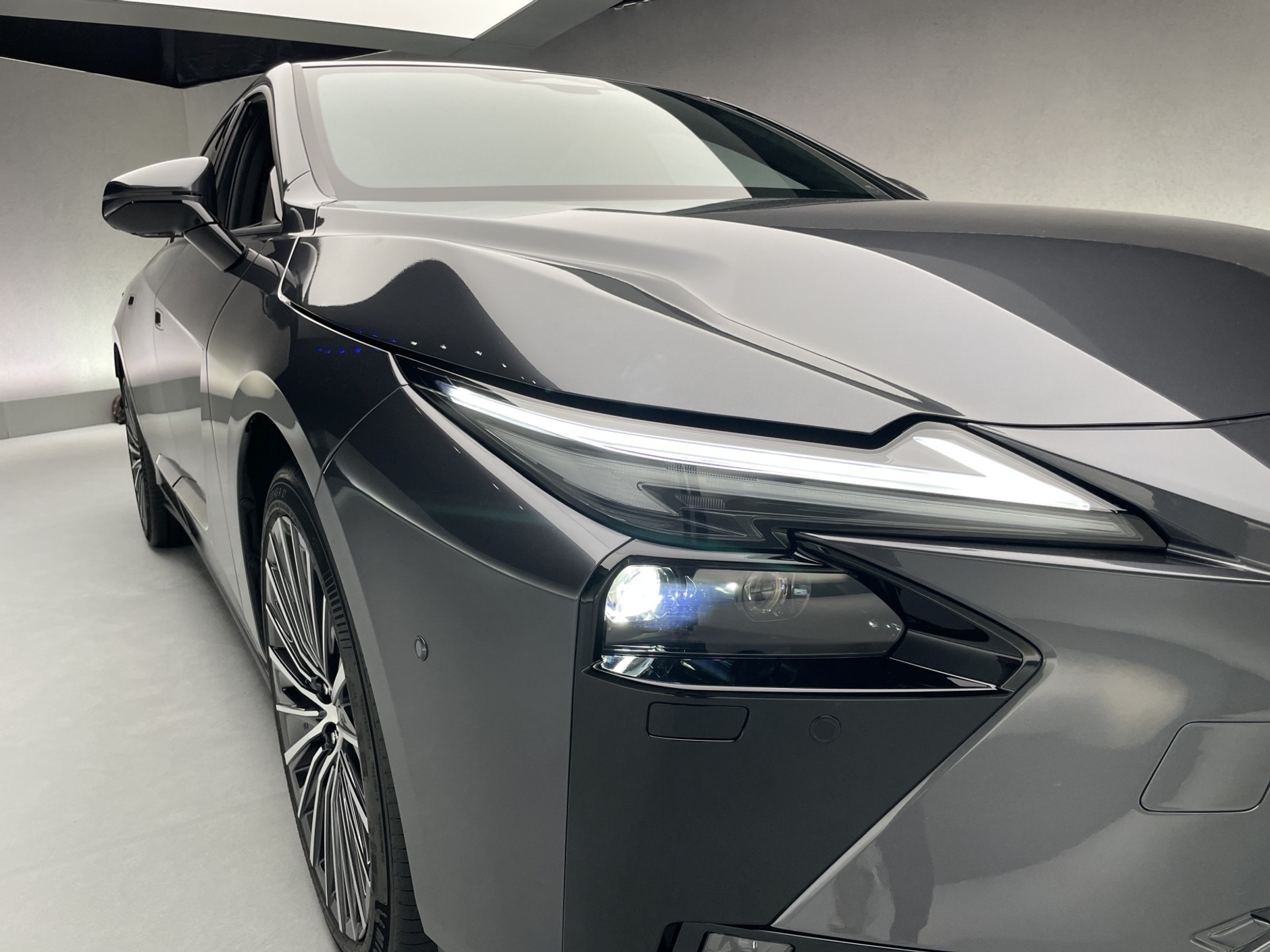 Nowy Lexus ES (2025)