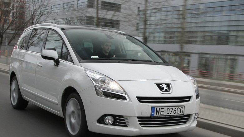 Peugeot 5008 2.0 HDI: moda kontra praktyczność