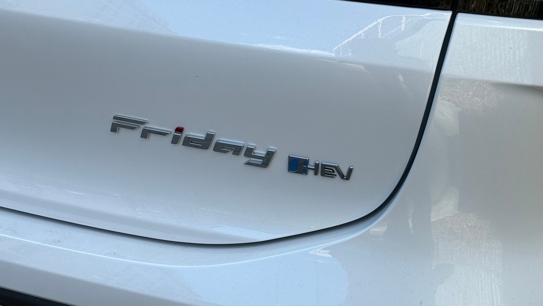 Forthing T-Five HEV, czyli Friday