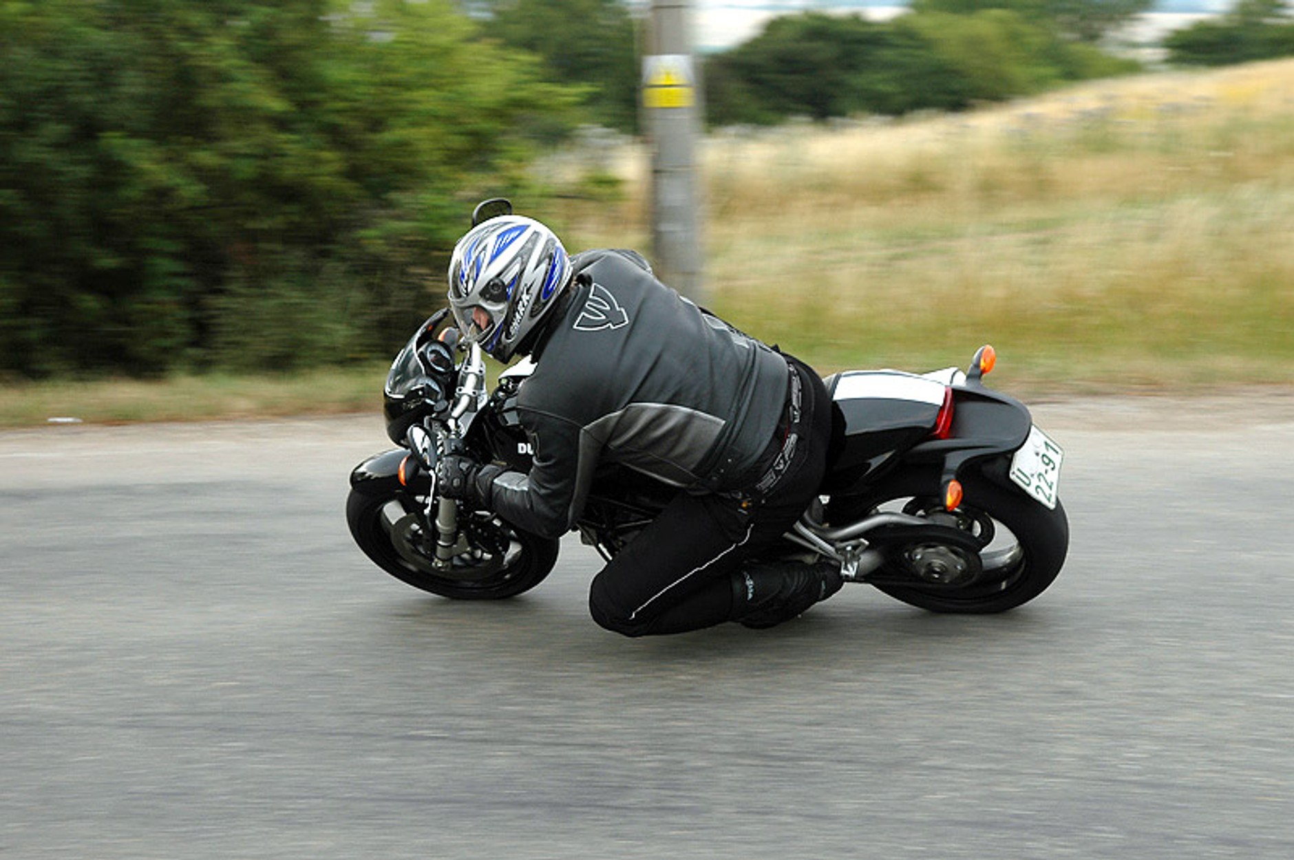 Ducati Monster S2R 1000: stary znajomy (test)