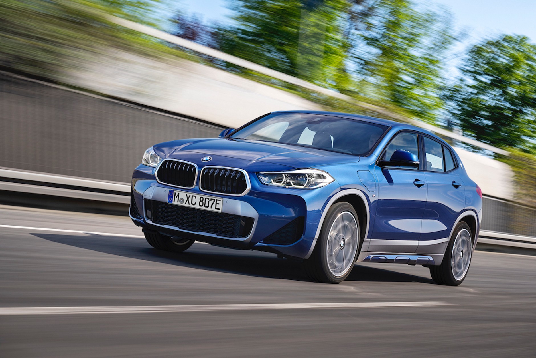 BMW X2  w hybrydowej wersji xDrive 25e