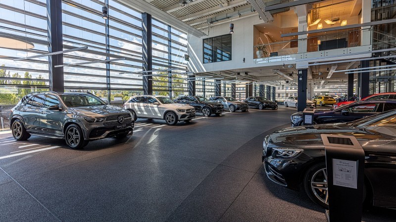 Mercedes – największy salon w Polsce otwarto w Gdyni