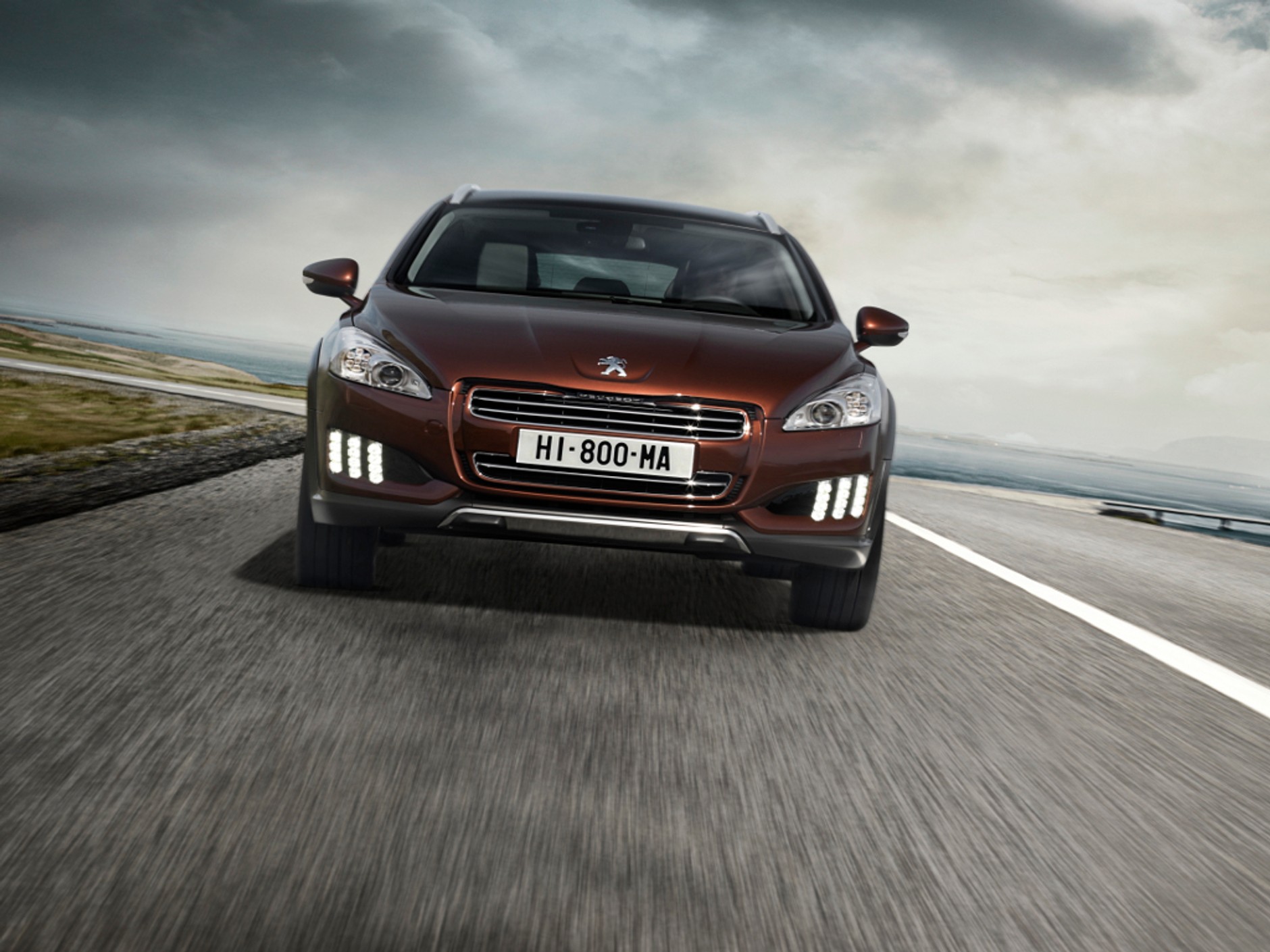 Peugeot 508 RXH – Hybryda na bezdroża