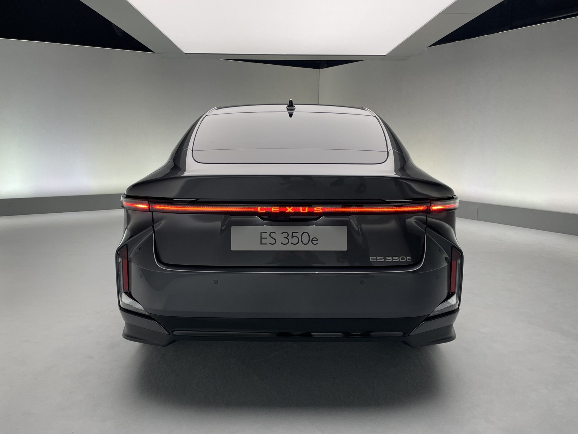 Nowy Lexus ES (2025)