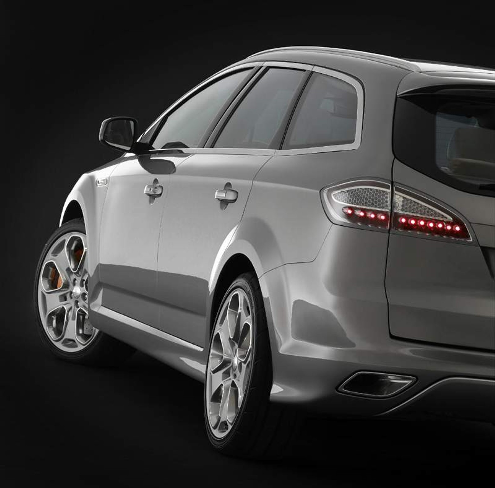 Nowy Ford Mondeo – pierwsze fotografie i informacje