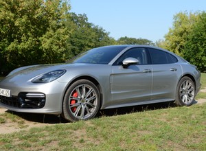 Porsche Panamera Turbo – wilk syty i owca cała
