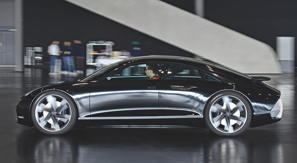 Hyundai Prophecy – koncept kierowany dżojstikami