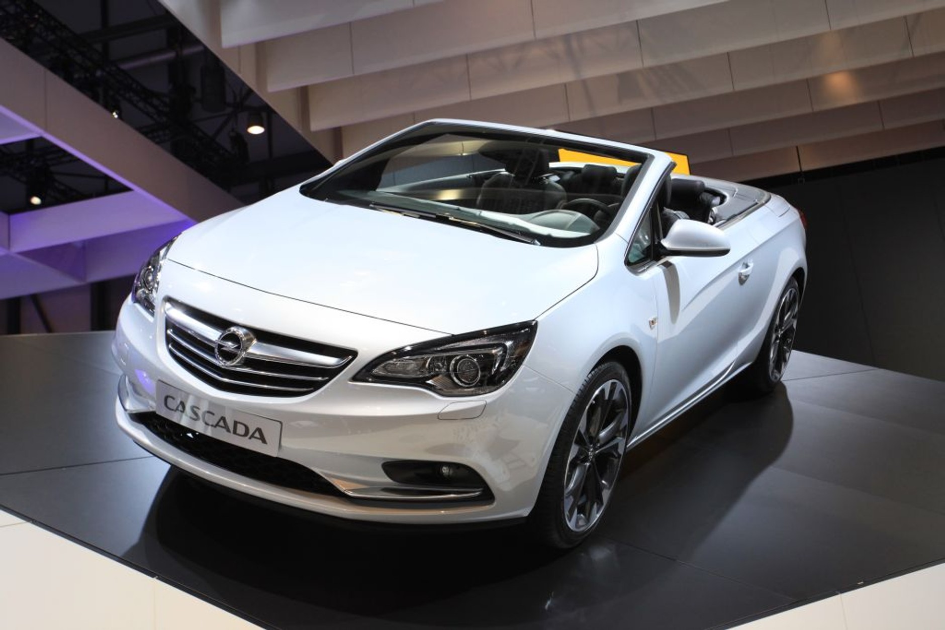 Cztery światowe premiery Opla