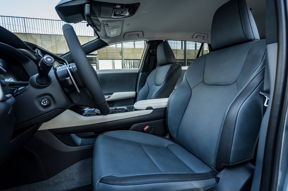 Lexus RZ 450e 2023