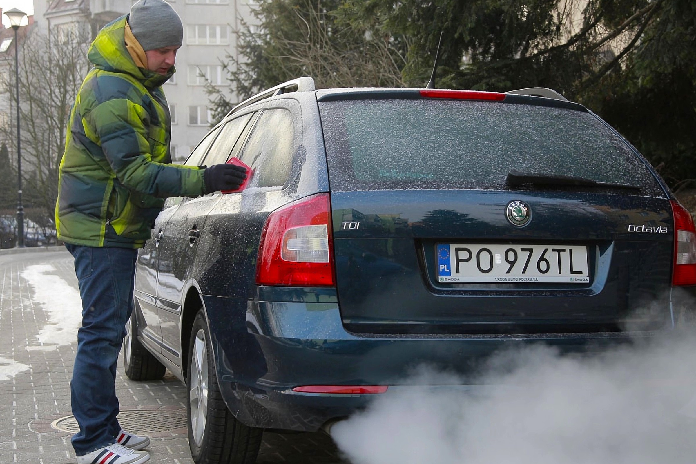Sposób na łatwiejsze odpalenie diesla przy srogich mrozach. Odpalanie na dwa razy