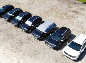 Które auto nagrzewa się szybciej? Czy kolor ma znaczenie?
