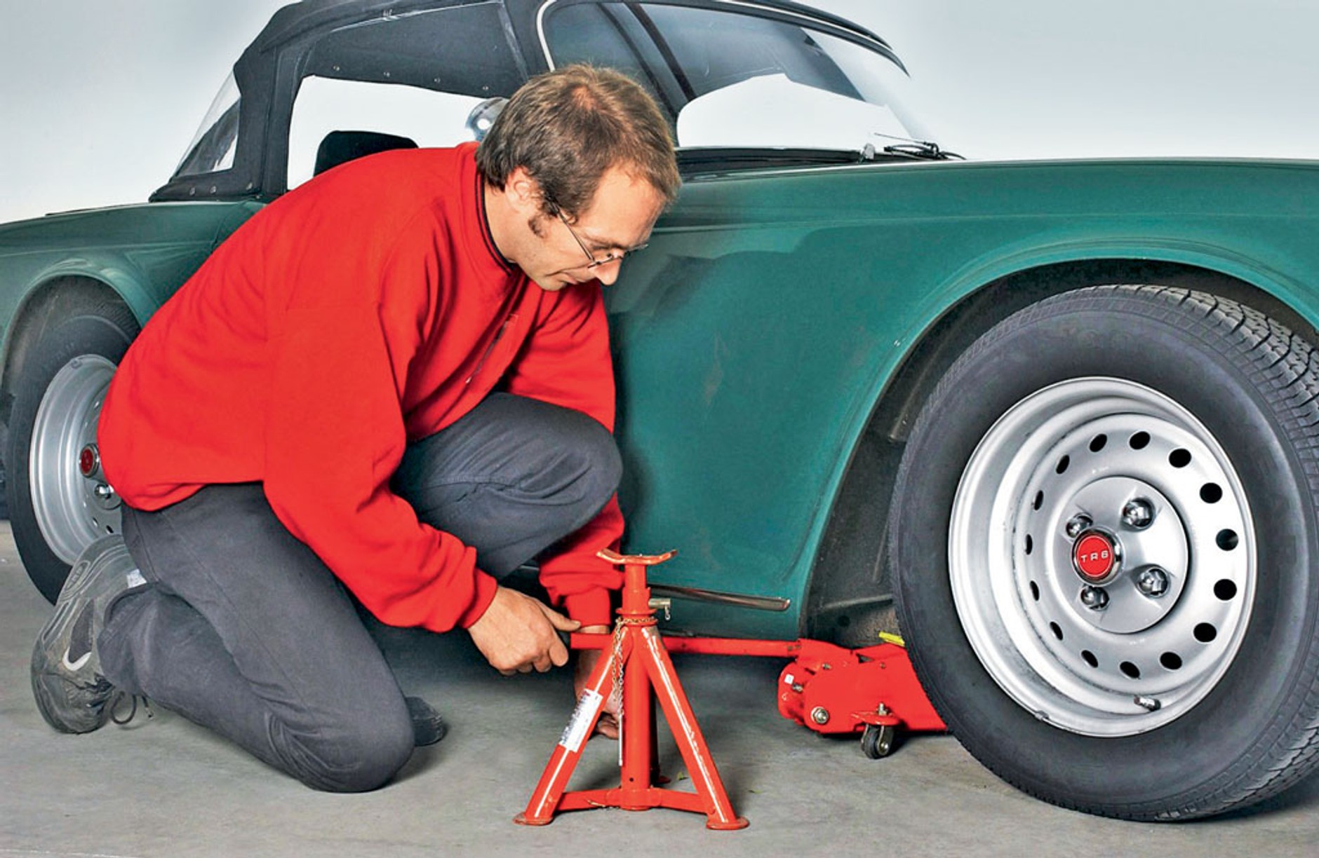 Jak przygotować auto do zimowego postoju?