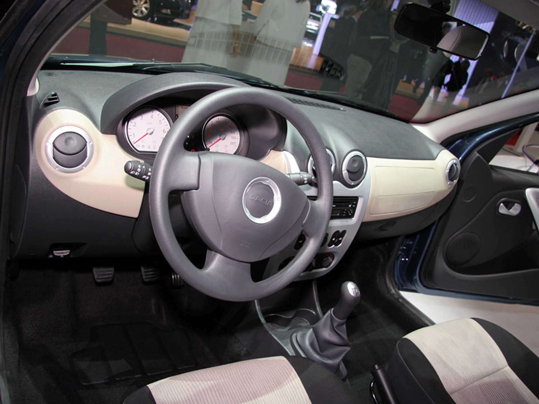 Genewa 2008: Dacia Sandero – pierwsze wrażenia