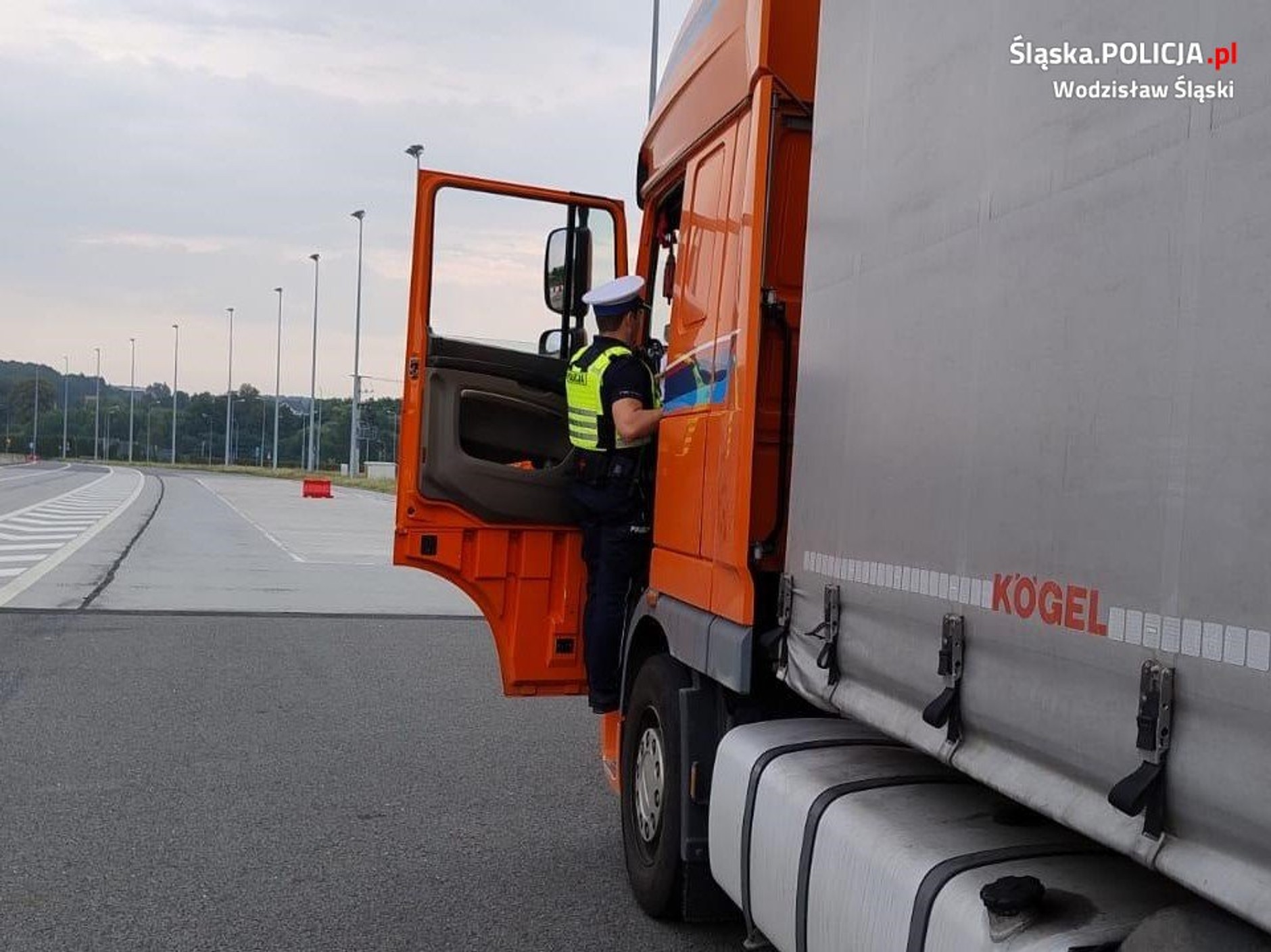 Policjanci przeprowadzili specjalną akcję. Sprawdzali jeden typ aut w całym powiecie