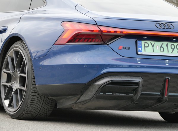 Unia Europejska dokręca śrubę: to się zmieni dla kierowców w 2026 r. 