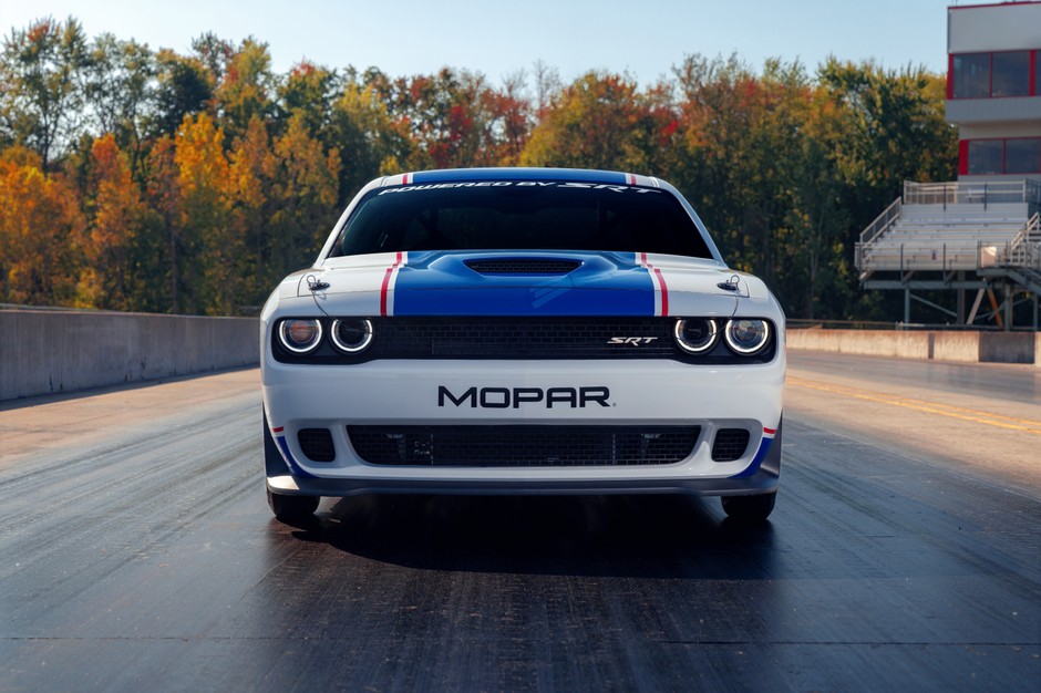 Dodge Challenger Mopar Drag Pak1