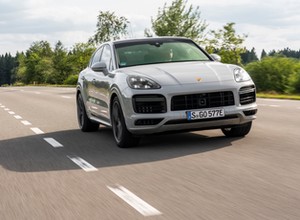 Porsche Cayenne Turbo S-E Hybrid – pierwsza jazda najmocniejszą hybrydą V8