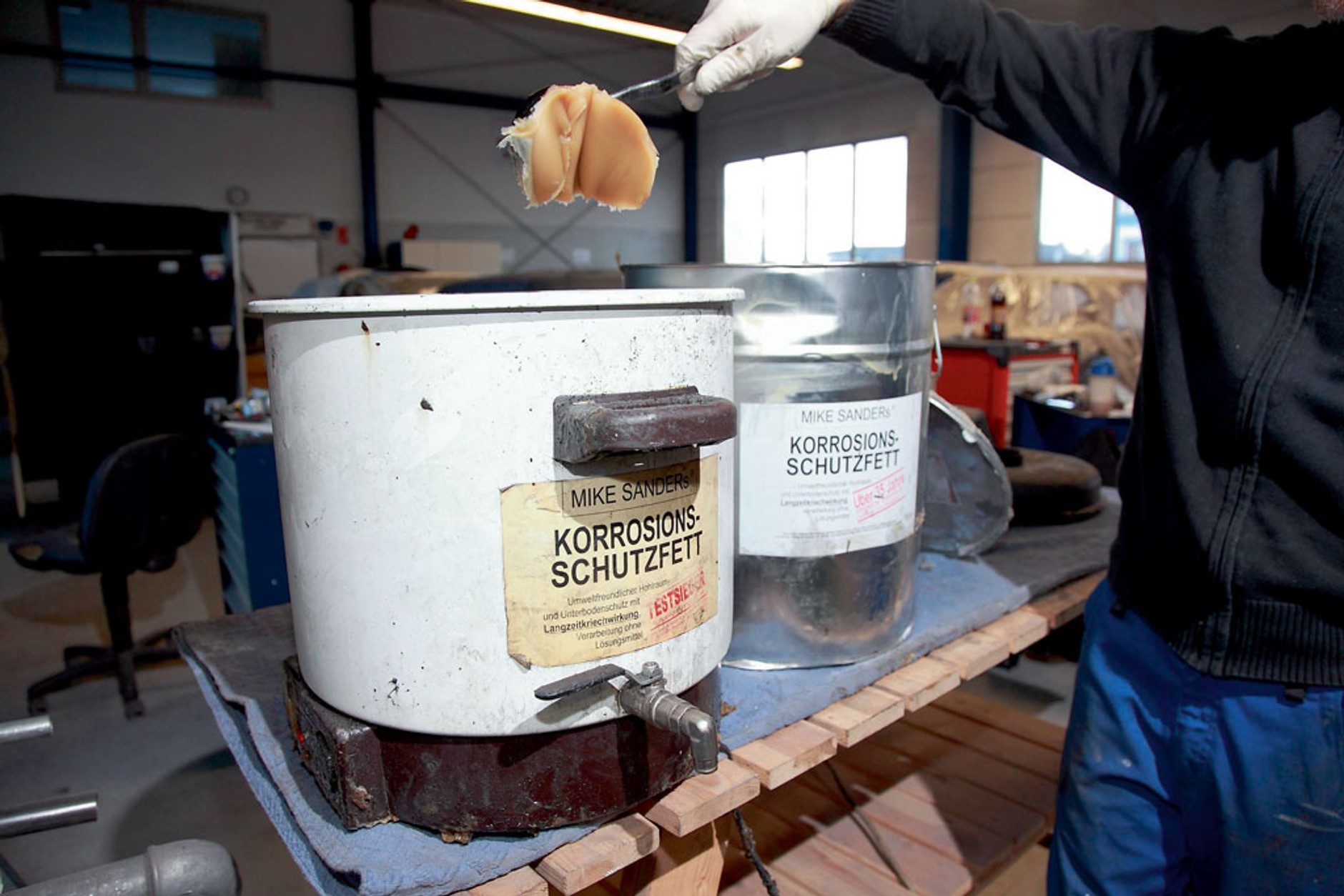 Konserwacja podwozia tłuszczem na gorąco