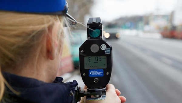 Policja nałożyła niesłuszne mandaty, a kierowcy i tak muszą płacić