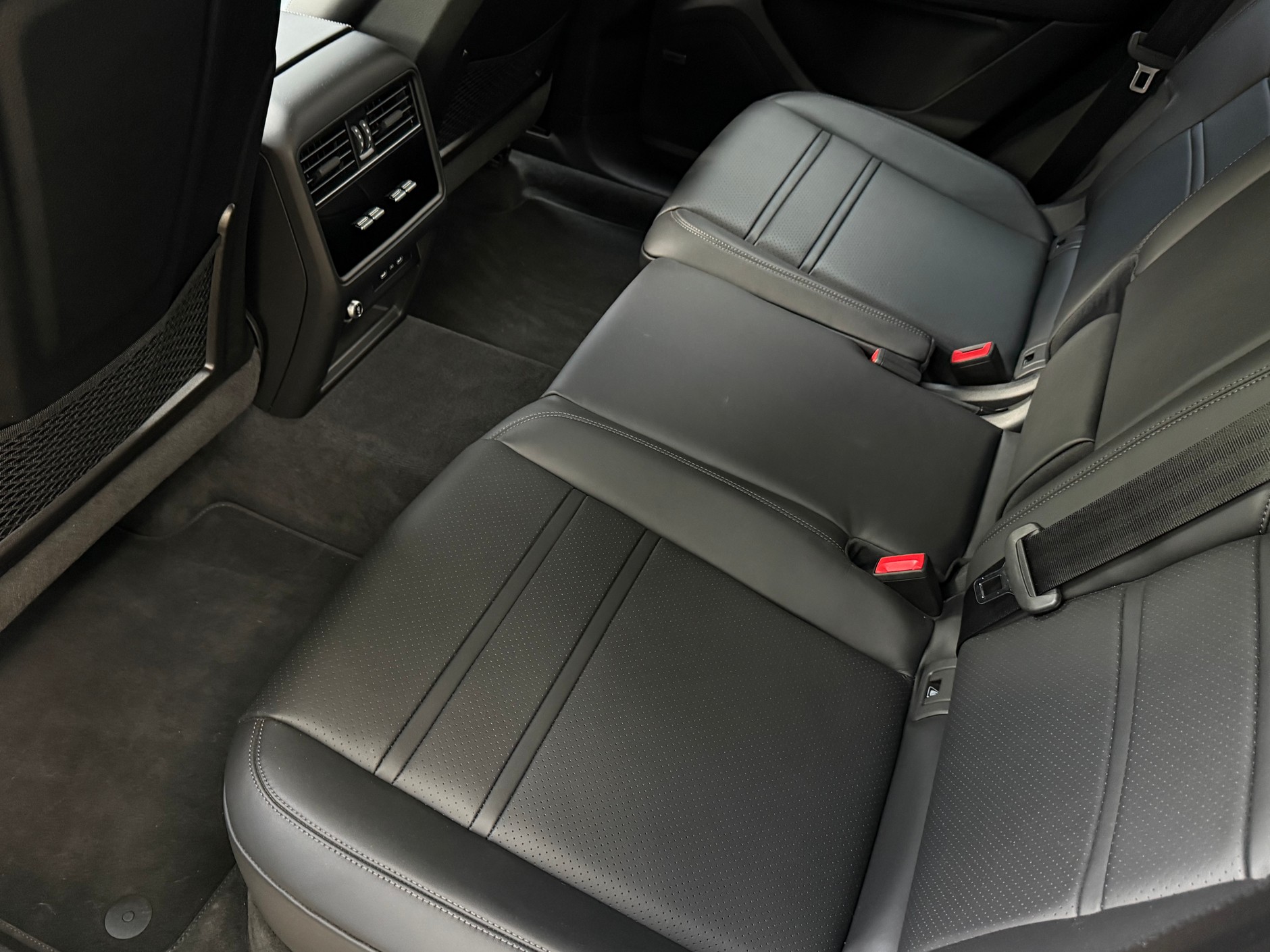 Porsche Cayenne 3.0 V6 Black Edition