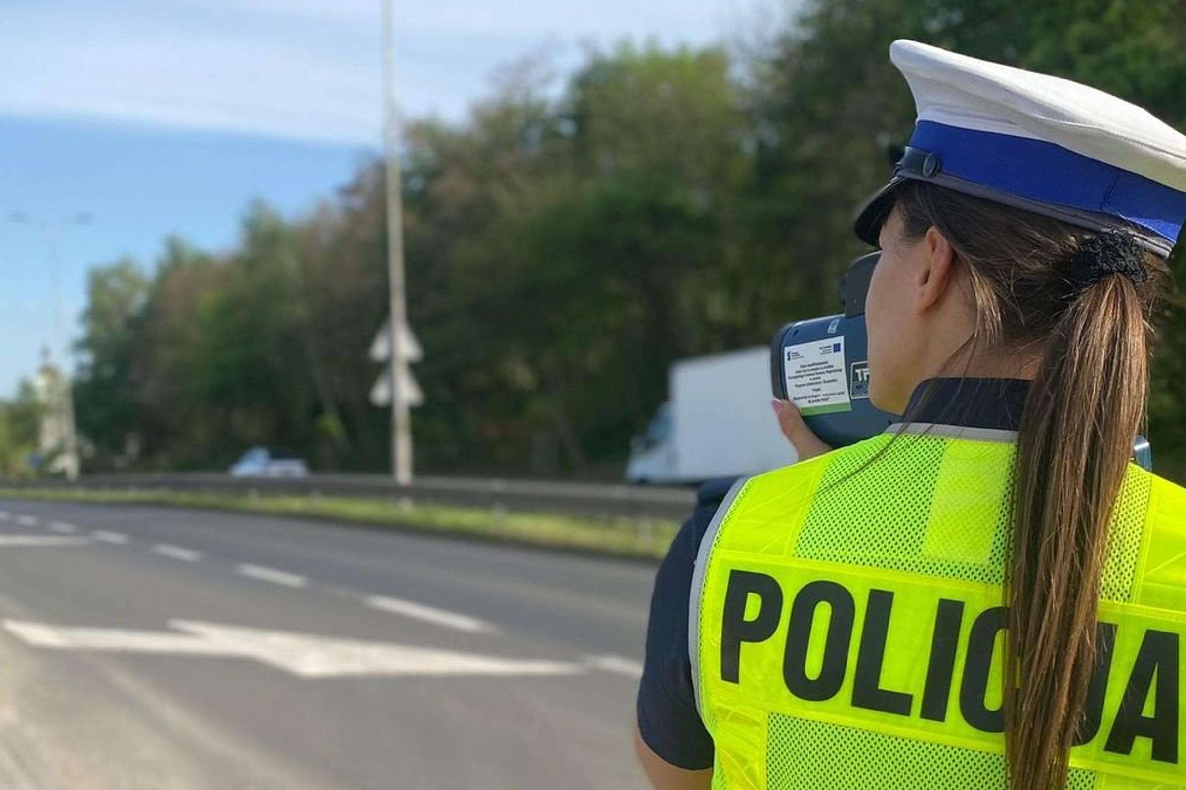 Policjanci przyłapali kierowców 26,5 tys. razy za znakiem D-42. Utrata prawa jazdy z automatu