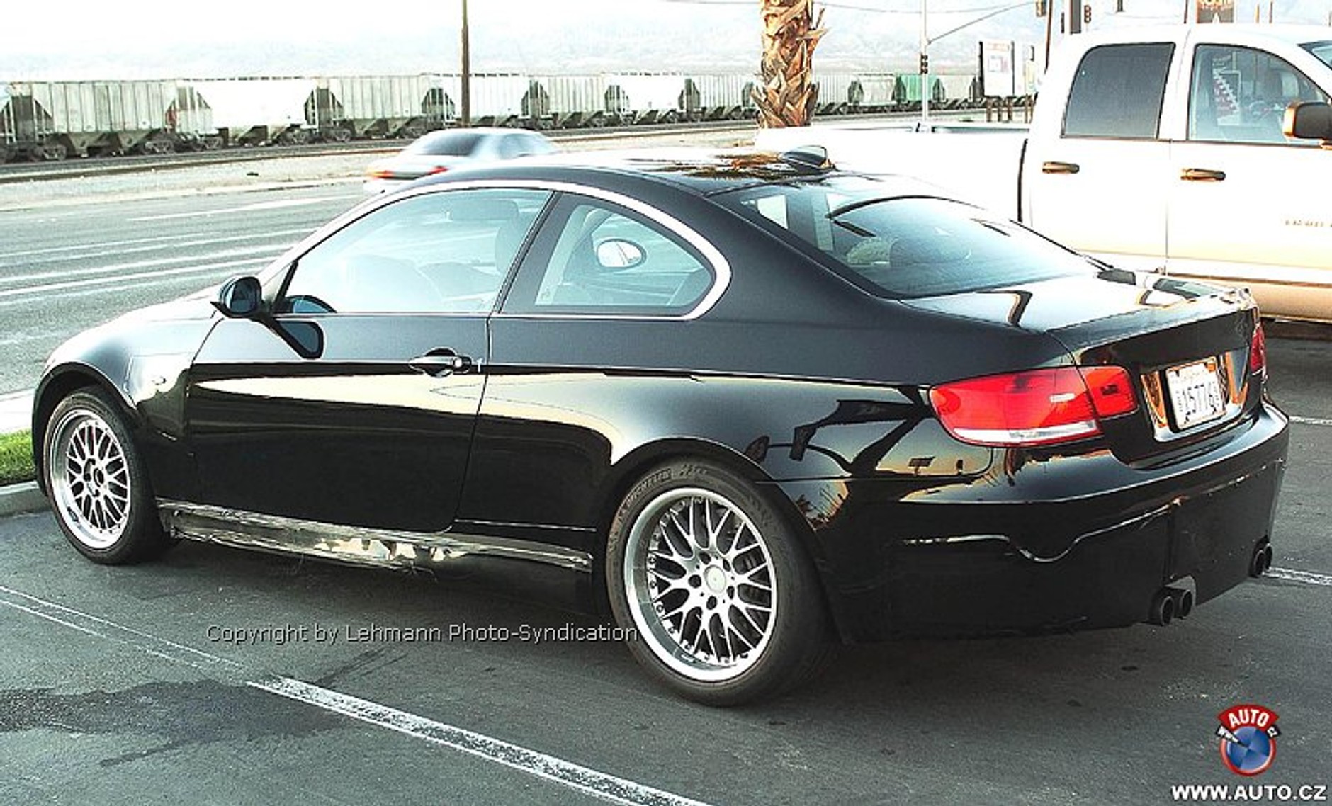 Zdjęcia szpiegowskie: BMW Z6, M3 i Z4 ze szklanym dachem