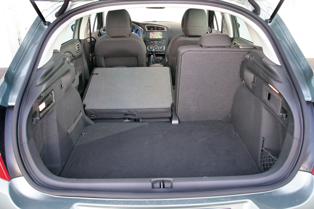 Czy nowy Citroen C4 jest lepszy od Golfa i Megane?