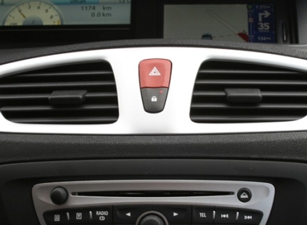 Radio w aucie bez reklam