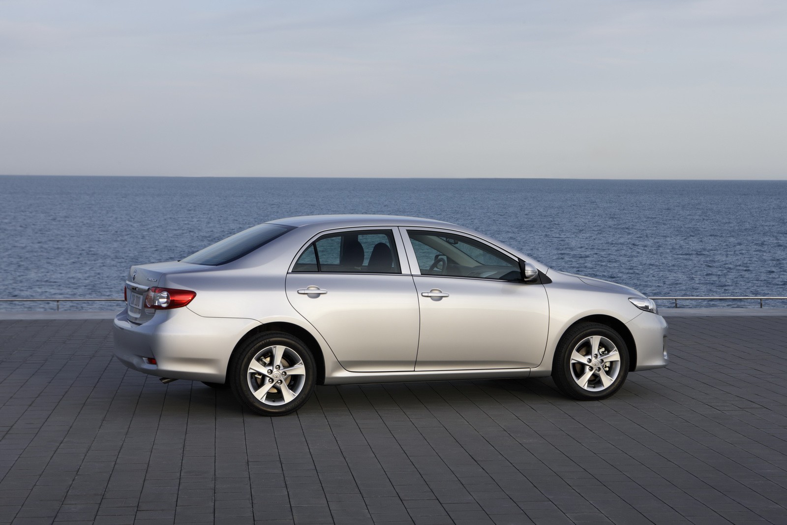 Nowa Toyota Corolla 2010 po faceliftingu