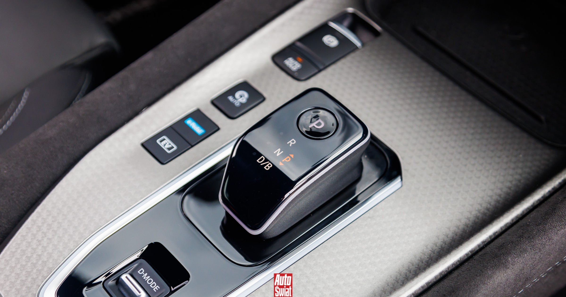 Co oznacza tryb B? Kierowcy nie wiedzą, a różnice odczują od razu. Robi różnicę