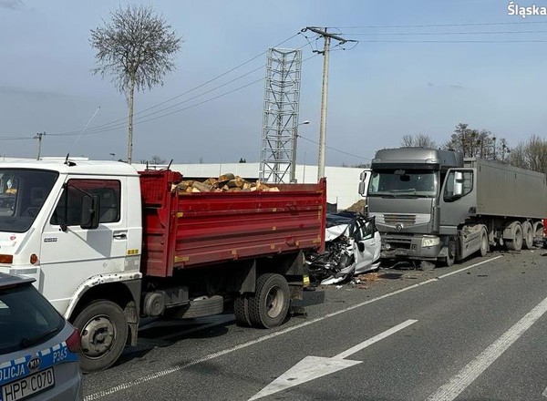 Tragiczny karambol w Ustroniu. Zginął znany biznesmen, sponsor żużlowców