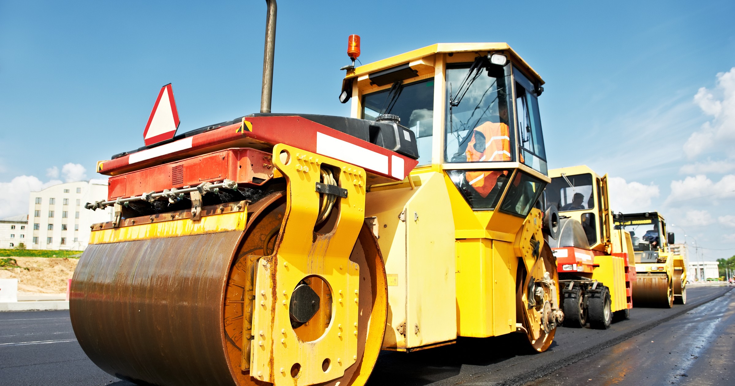 Budują autostrady i... niszczą drogi lokalne - raport NIK