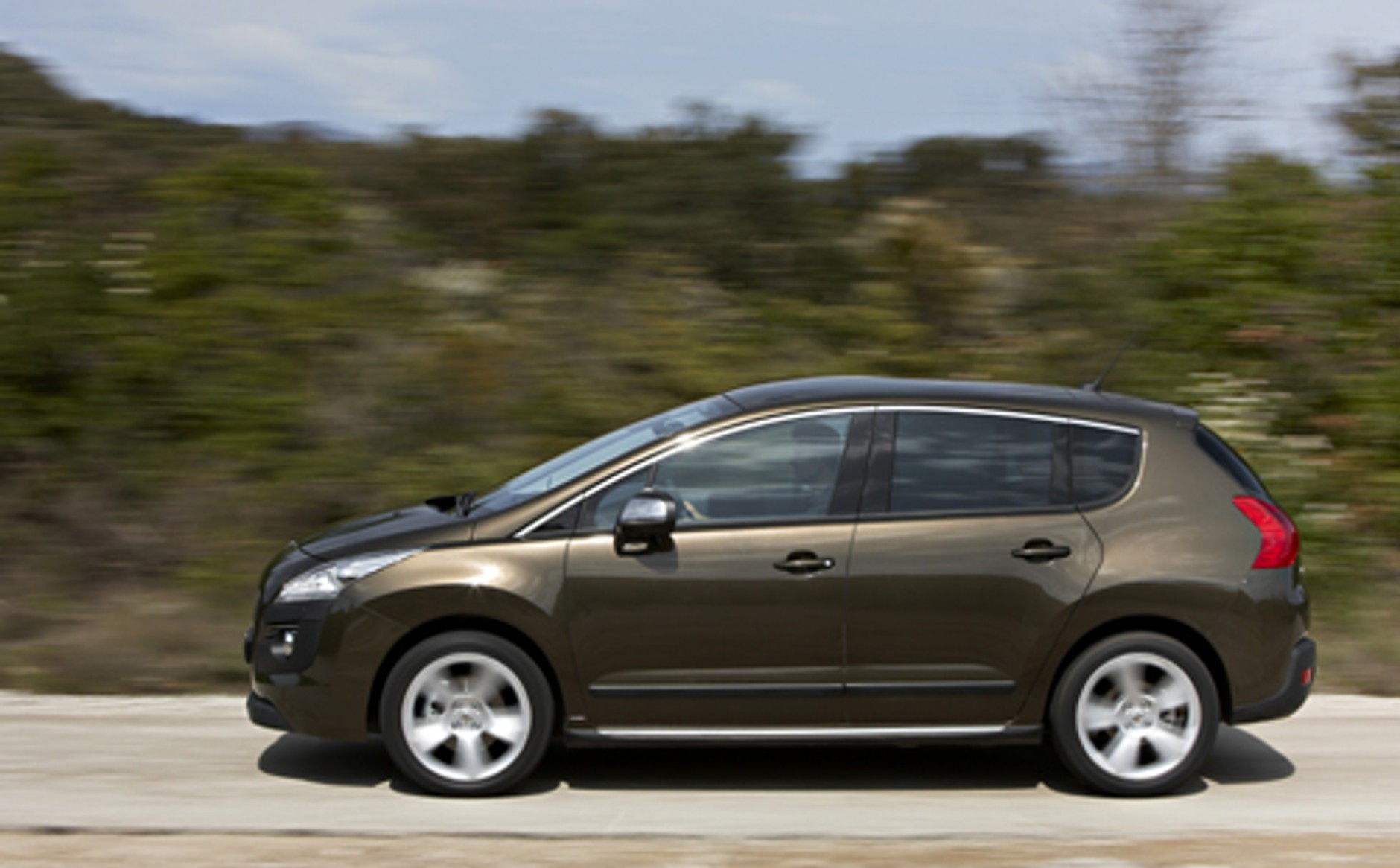 Peugeot 3008 - Crossover by Peugeot