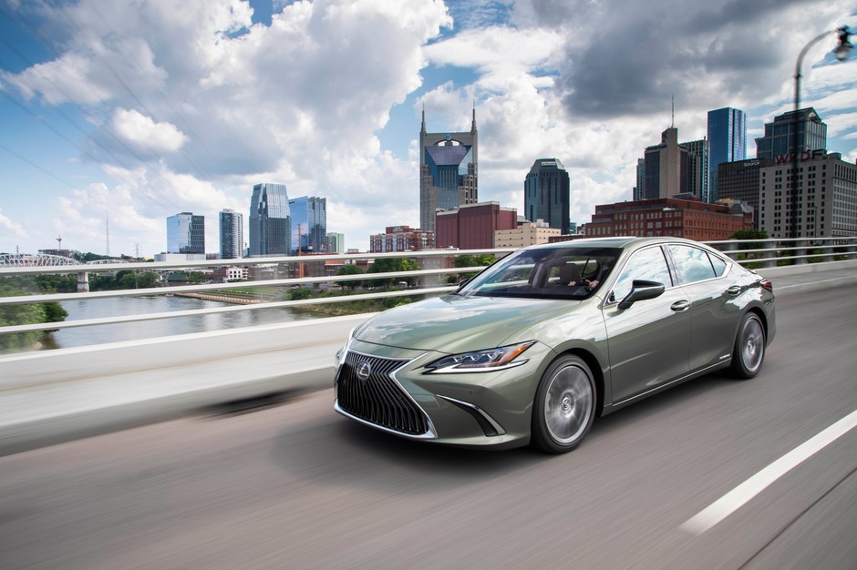 Lexus ES