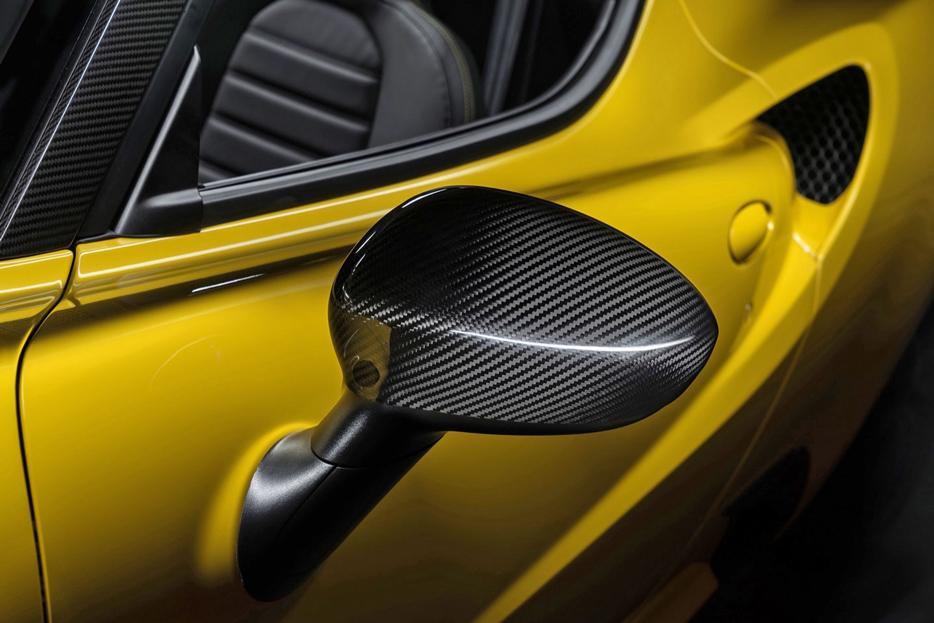 Alfa Romeo 4C Spider – premiera w Detroit