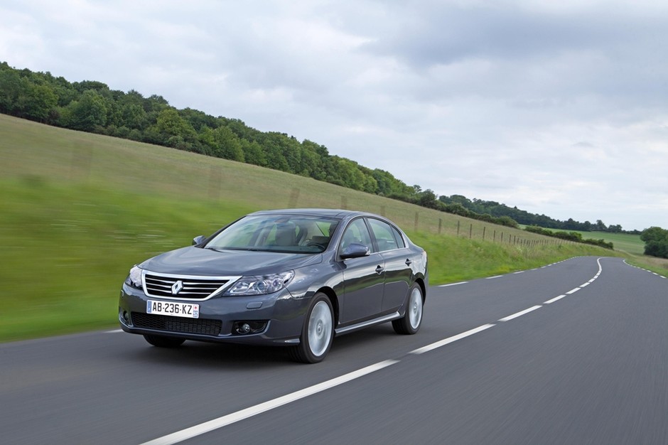 Renault Latitude – jonizuje, masuje, dopieszcza, robi dobrze
