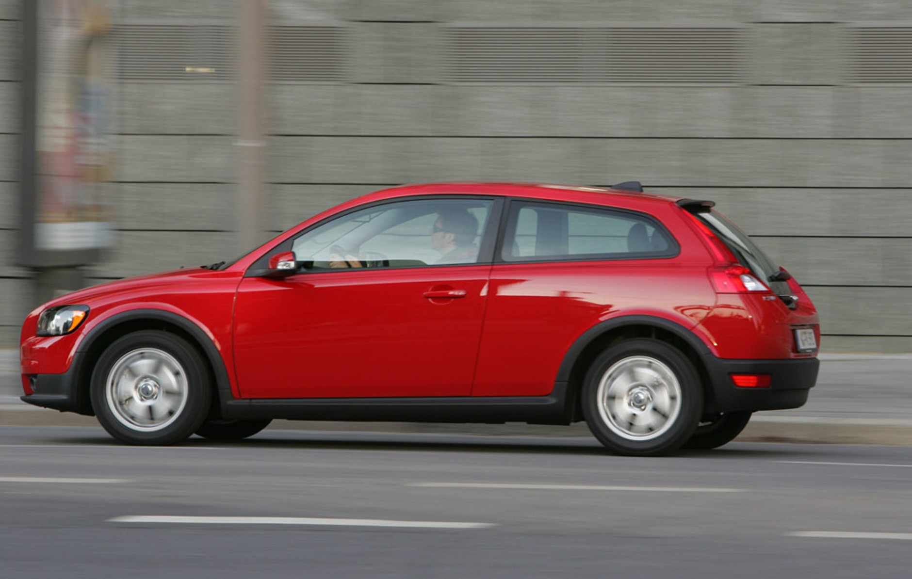 Volvo C30: indywidualista z kilkoma niedociągnięciami