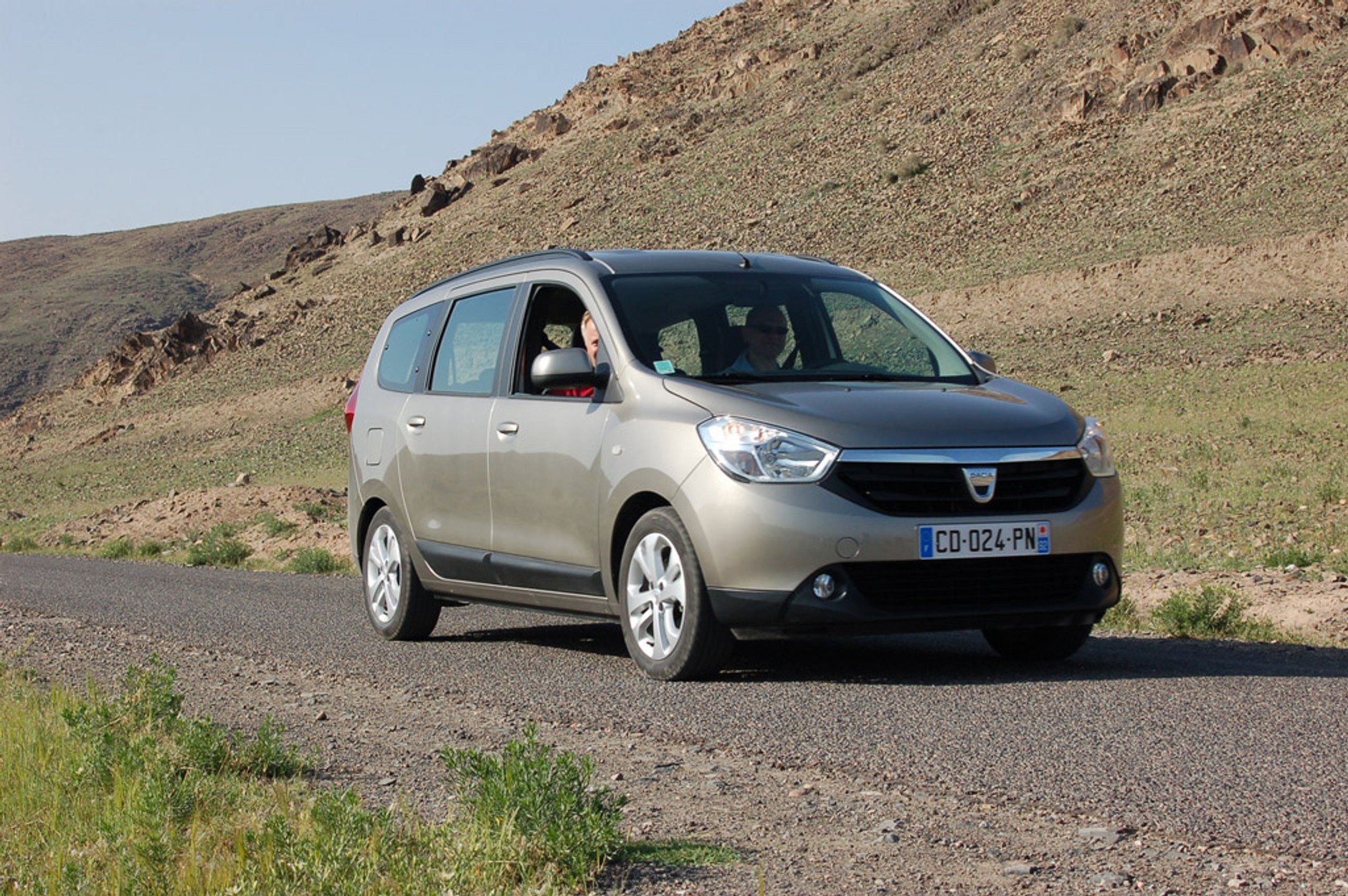 Dacia Lodgy: minivan w mikrocenie