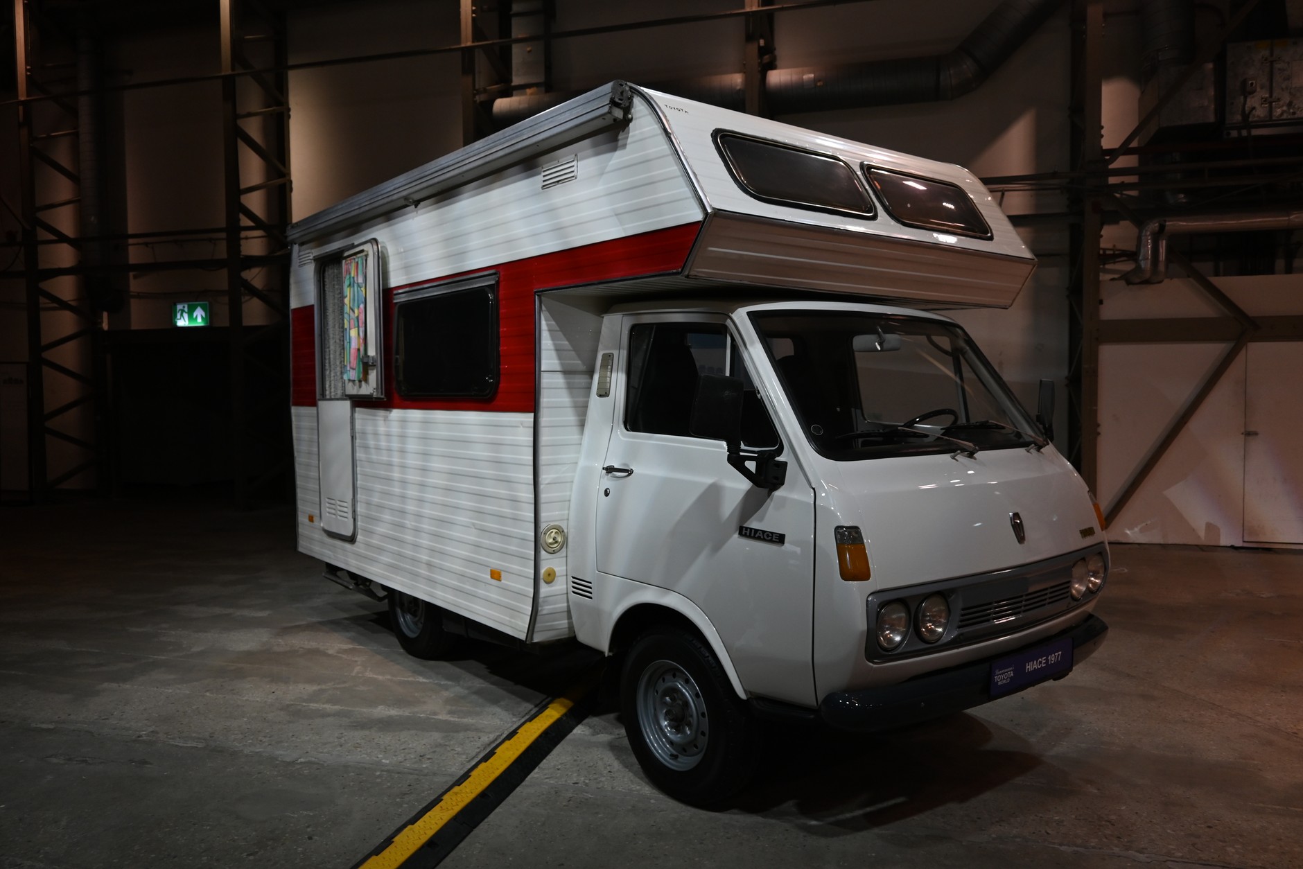 Toyota Hiace z 1977 r.
