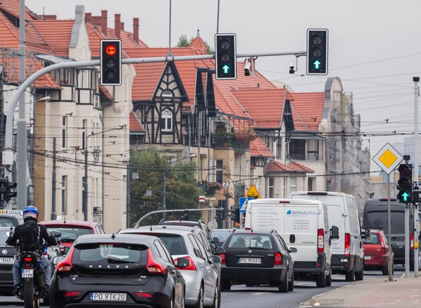 Błędy w normach emisji spalin. Właścicieli aut czekają problemy