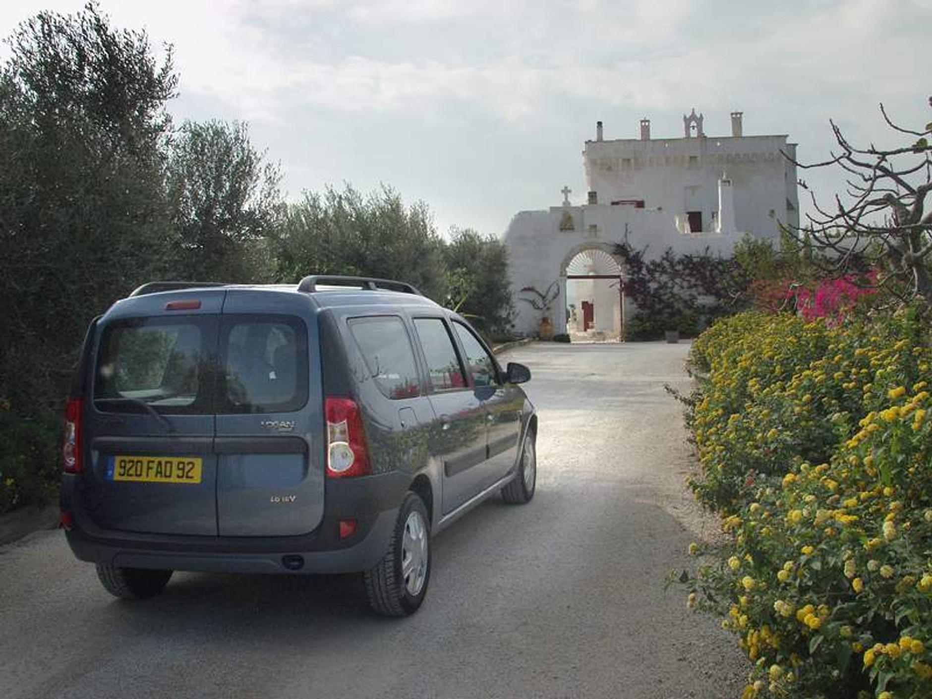 Dacia Logan MCV 1.6 16V: pierwsze jazdy i cena w Polsce!