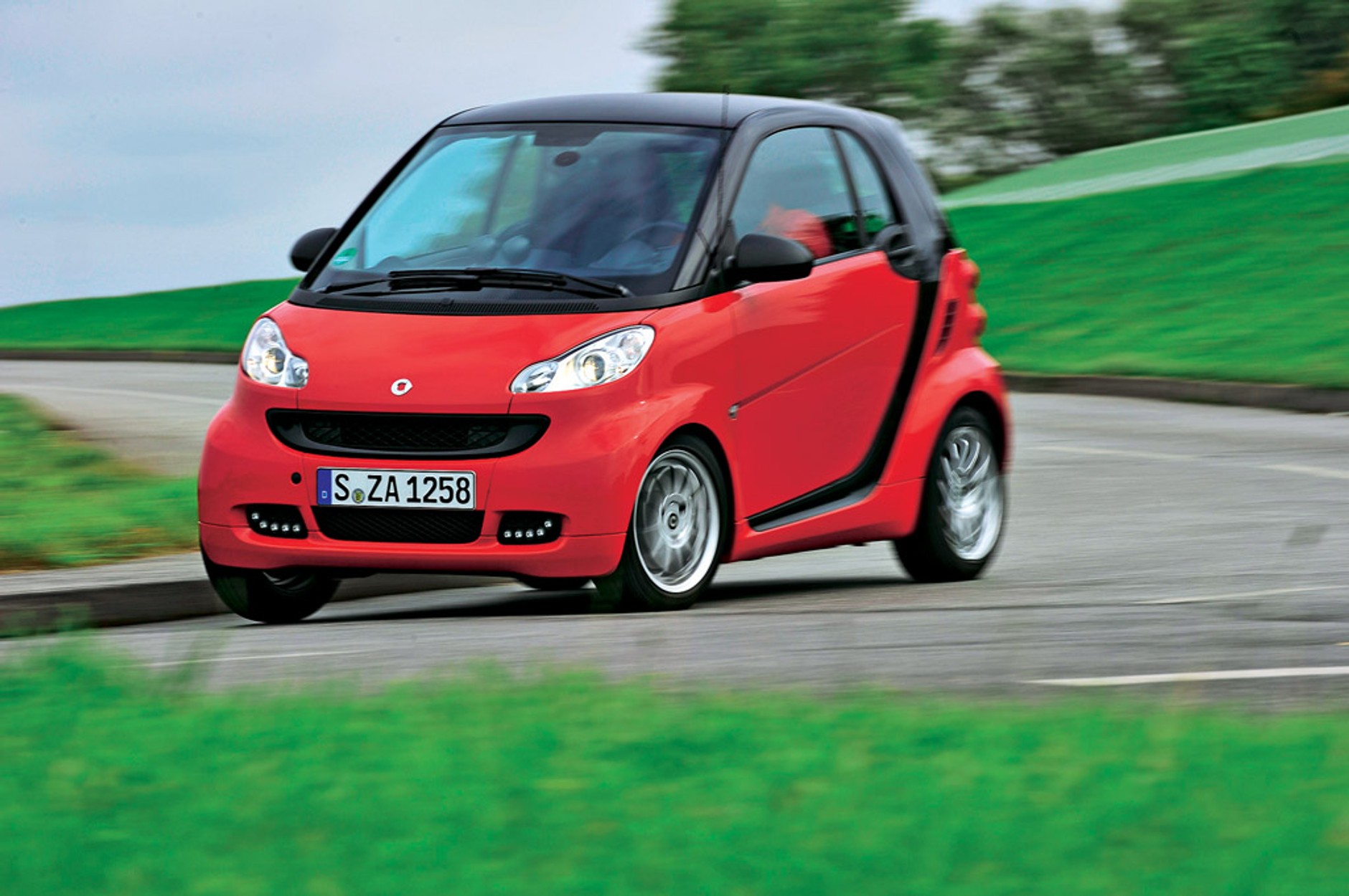 Do którego auta najłatwiej się wsiada? Wielki test drzwi samochodowych