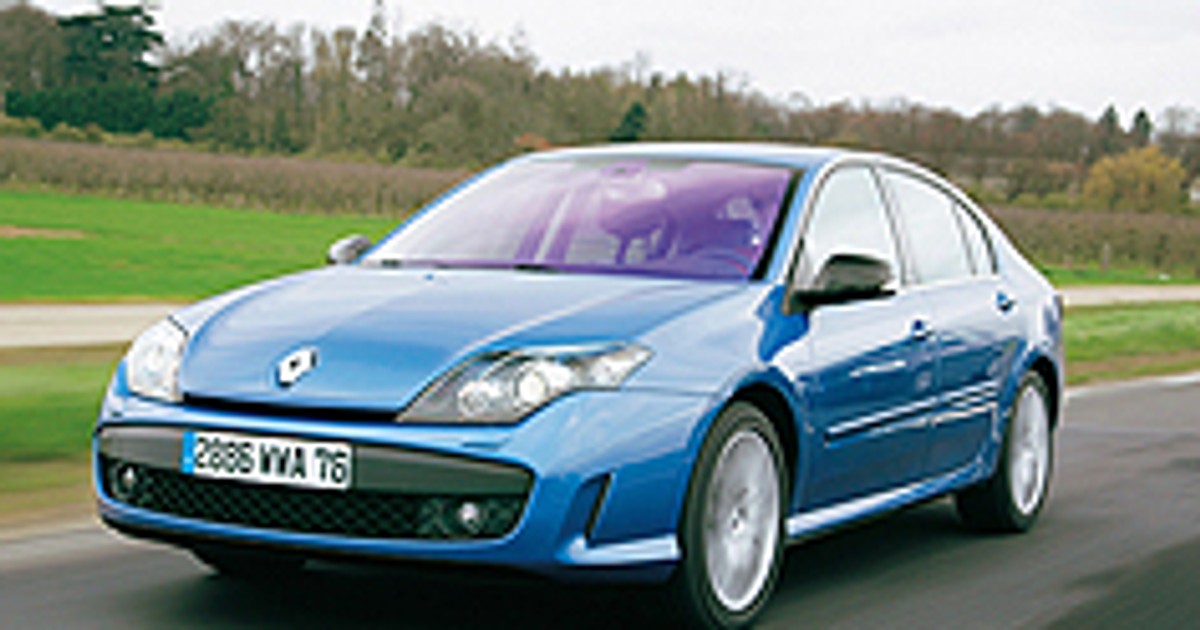 Renault Laguna GT - Skręca także tyłem