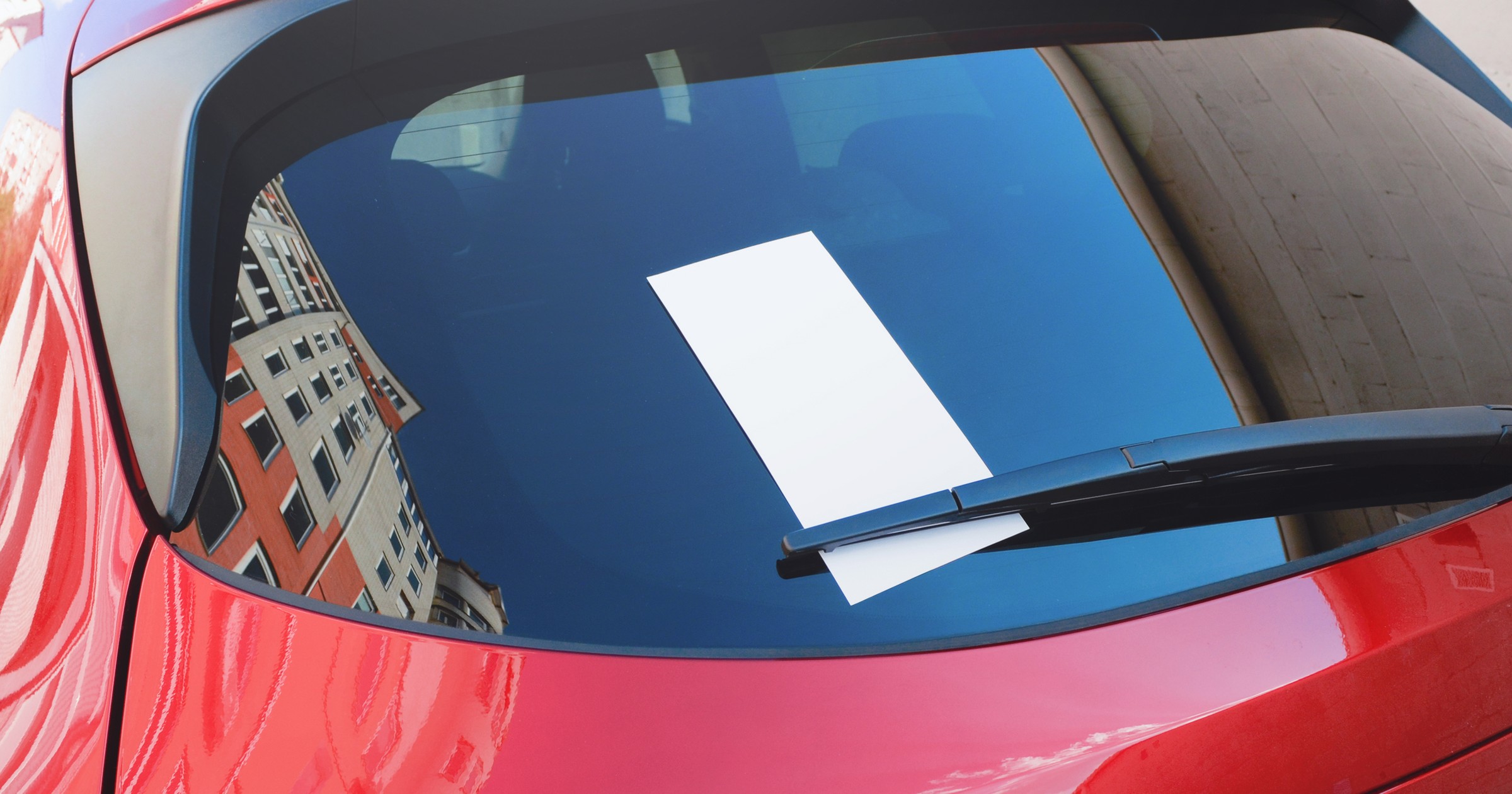 Kartka za wycieraczką tylnej szyby. Kto dziś tak kradnie auta?