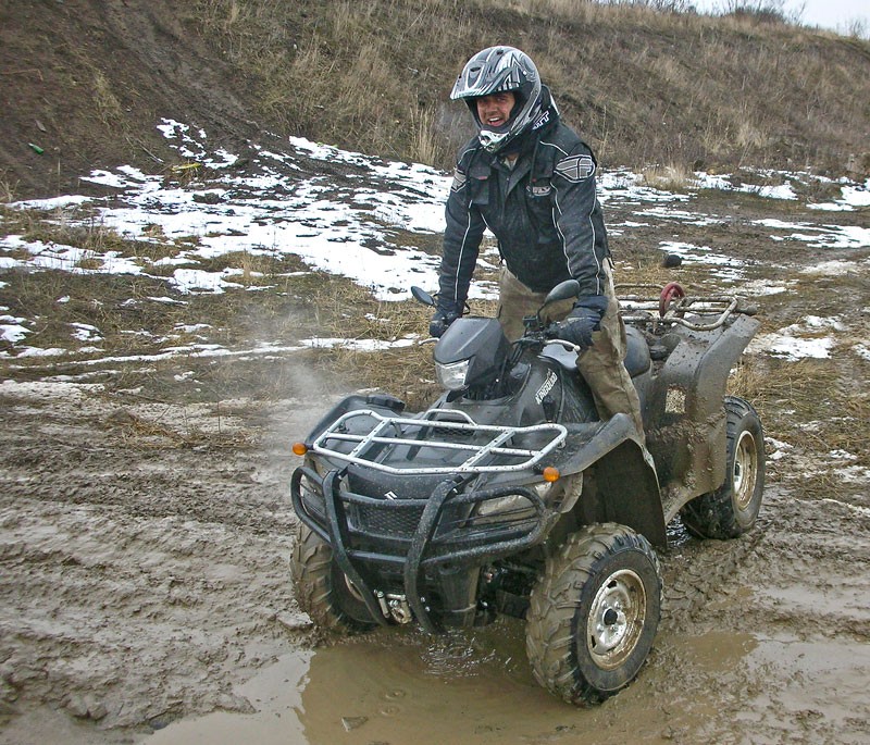 Suzuki Kingquad LTA 750 AXi LE 4x4 – śnieżne szaleństwo