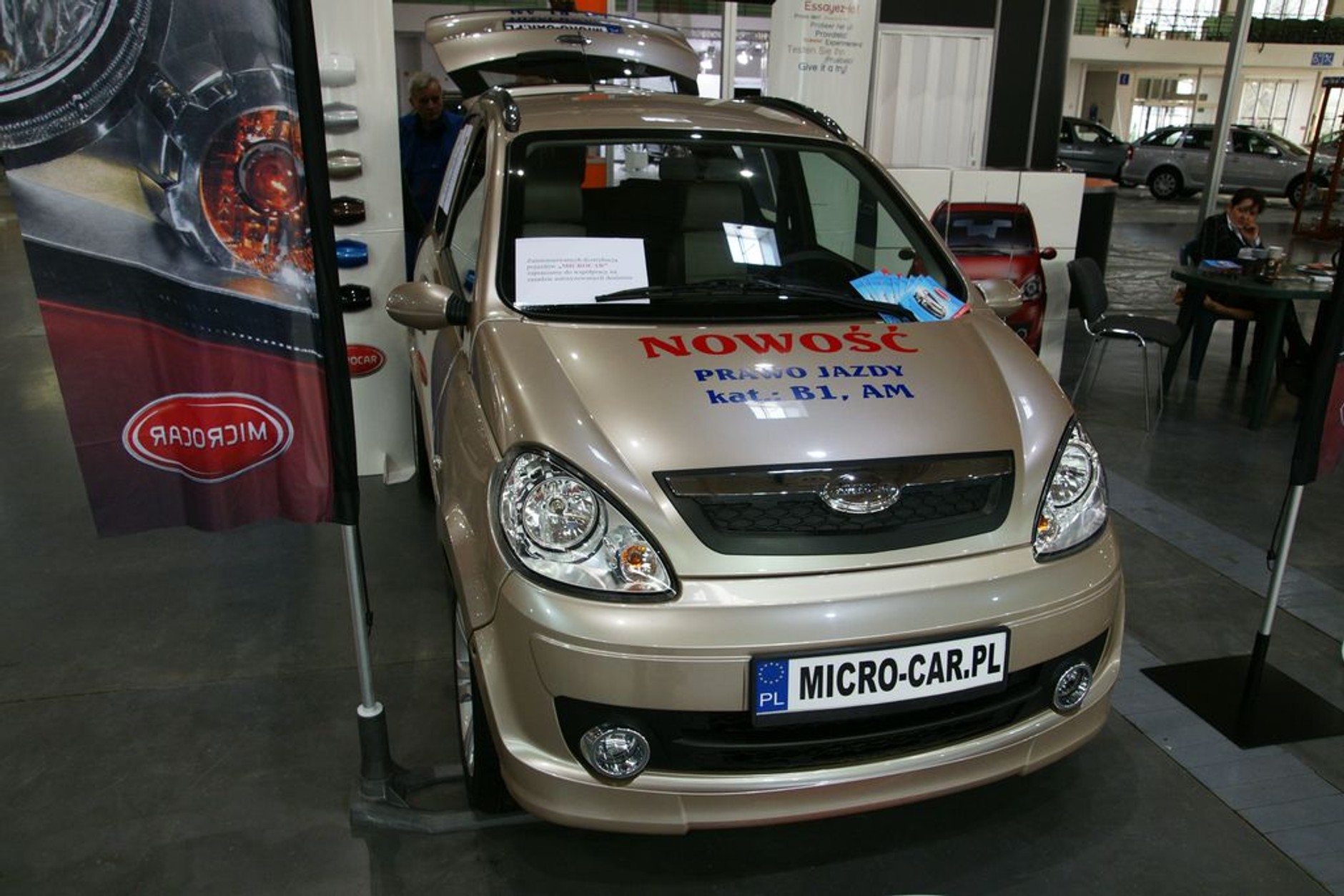 Poznań Motor Show 2010: ostatnie godziny przed oficjalnym otwarciem (galeria)