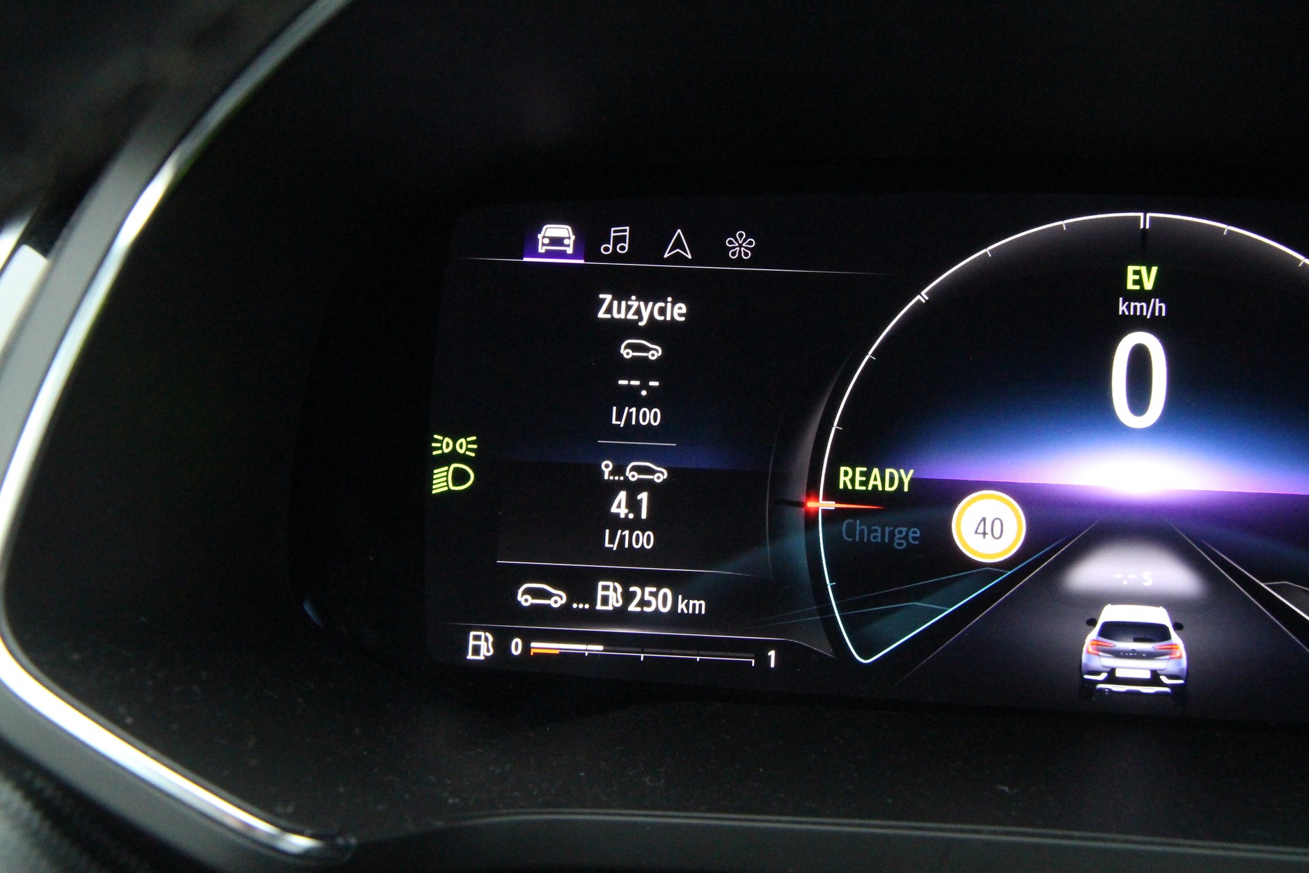 Renault Captur E-Tech full hybrid E-Tech engineered