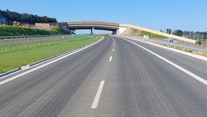 Nowy odcinek drogi S7 koło Krakowa gotowy jeszcze w sierpniu. Będzie łatwiej podczas powrotów z wakacji