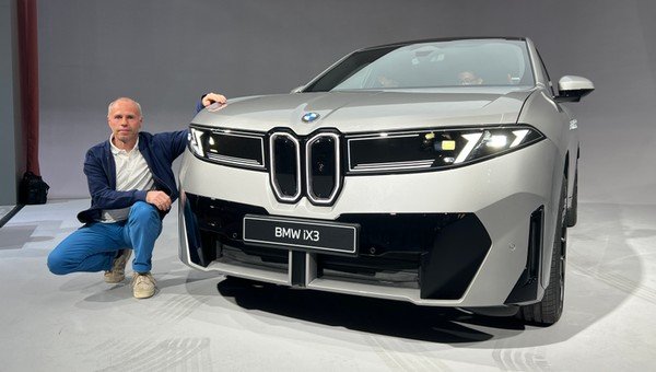 BMW iX3 wprowadza nas do przyszłości motoryzacji. Neue Klasse to prawdziwy game changer